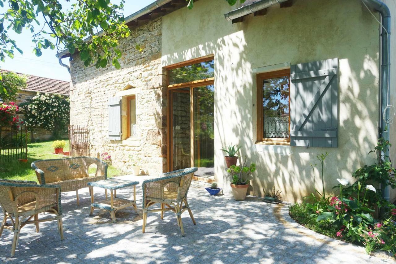 Gite Des Quatre Chemins La Vineuse Exterior foto